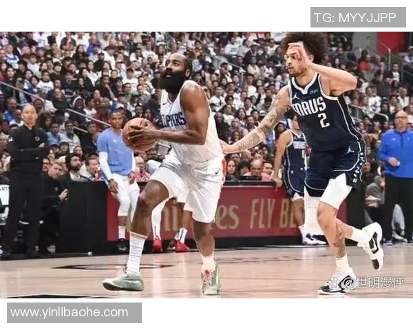 勇士与快船激战回顾NBA季后赛精彩瞬间全记录